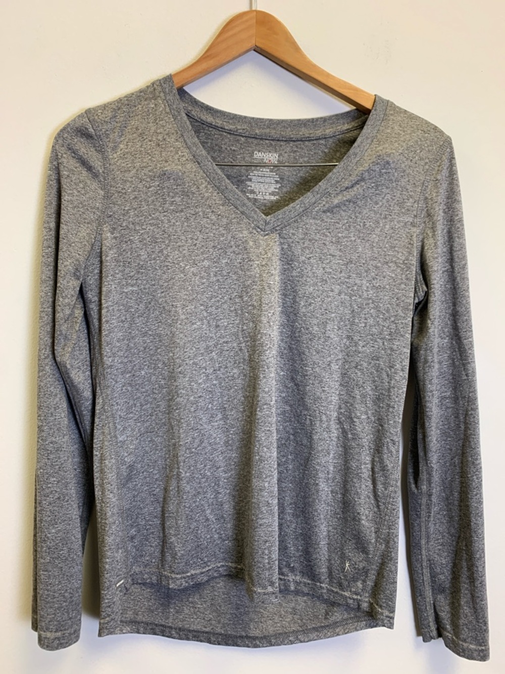 Danskin Now Heather Gray Semi-Fitted V-Neck Top
